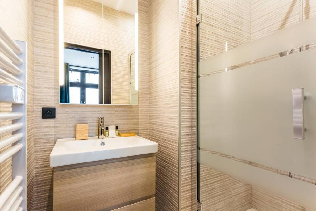 Hsh Alexandre Dumas Lovely Apartment 2Br-6P Paris Bagian luar foto